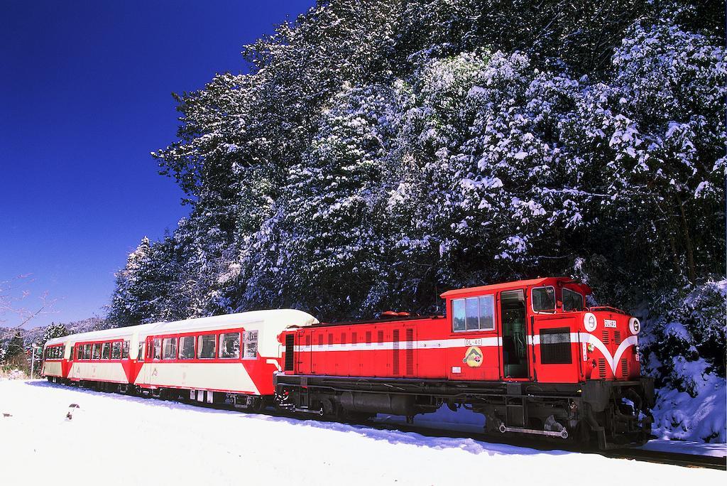 Alishan Shermuh Tourist Hotel Чжунчжен Екстер'єр фото